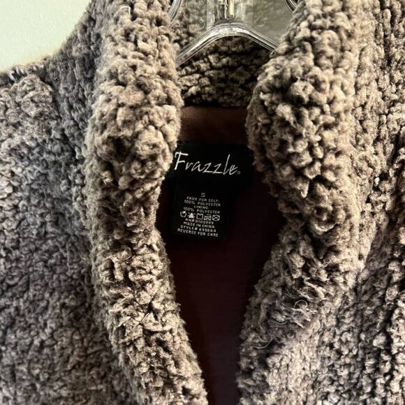 Frazzle Women's Brown Gray No Iron Open Front Faux Fur Vest Size Small - Picture 2 of 5